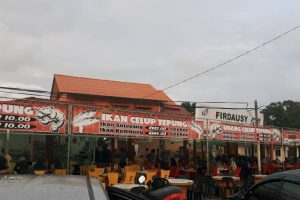 Firdausy Seafood Corner – Celup Tepung